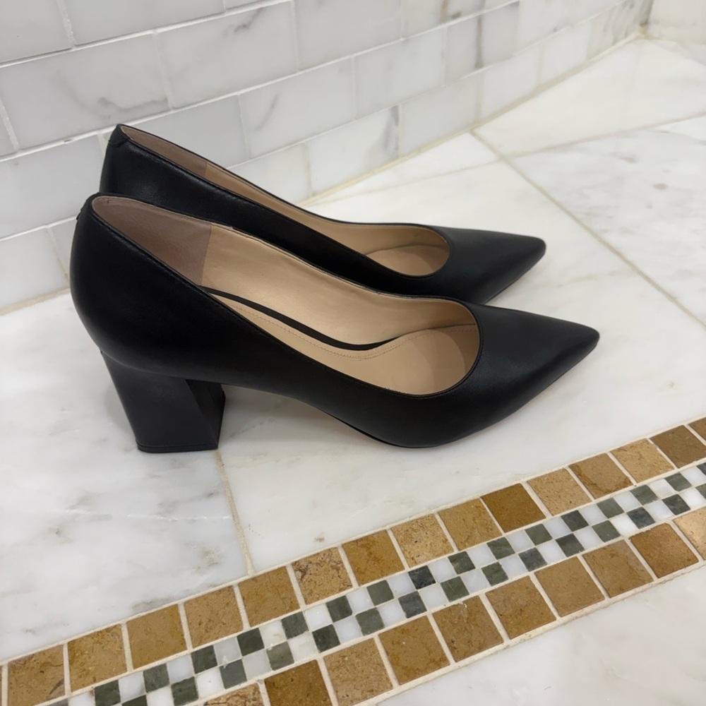 Marc Fisher Black Leather Zala block heels.